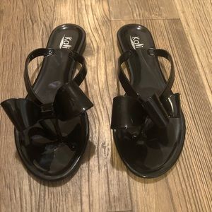 Kali jelly bow flip flops
